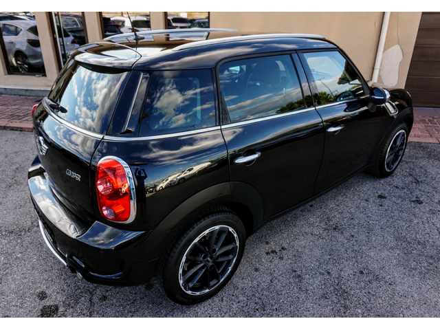 Mini Countryman 2.0D S-optic - автомобили, коли, обяви за нови и употребявани 2