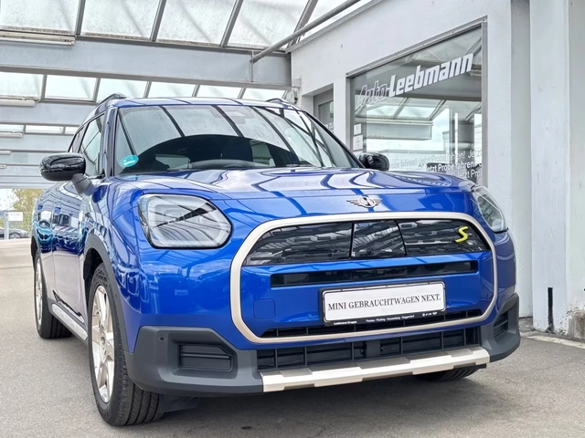 Mini Countryman SE ALL4 Panorama Hud Winter Package Keyless - автомобили, коли, обяви за нови и употребявани 0