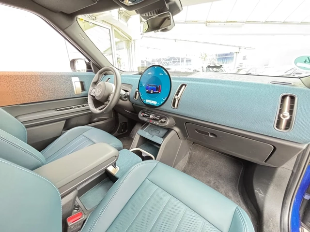 Mini Countryman SE ALL4 Panorama Hud Winter Package Keyless - автомобили, коли, обяви за нови и употребявани 6