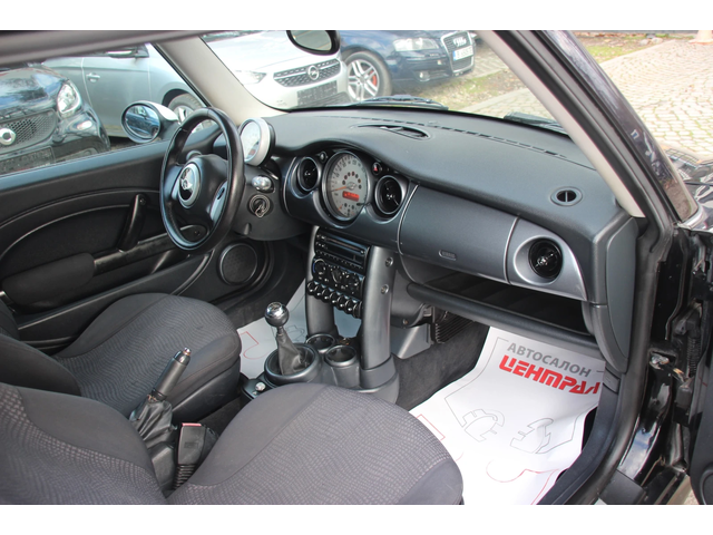 Mini One 1.4 16V D   С РЕГИСТРАЦИЯ - автомобили, коли, обяви за нови и употребявани 9