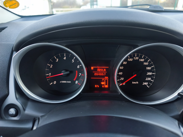 Mitsubishi ASX 1.6 i ГАЗ - автомобили, коли, обяви за нови и употребявани 14