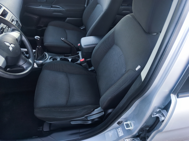 Mitsubishi ASX 1.6 i ГАЗ - автомобили, коли, обяви за нови и употребявани 8