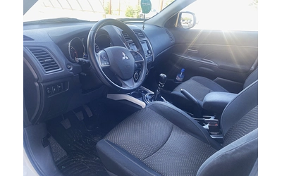 Mitsubishi ASX 1.8D - автомобили, коли, обяви за нови и употребявани 9