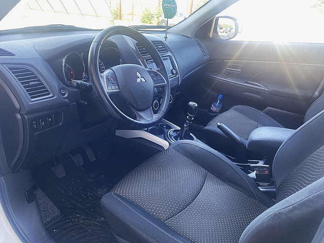 Mitsubishi ASX 1.8D - автомобили, коли, обяви за нови и употребявани 9