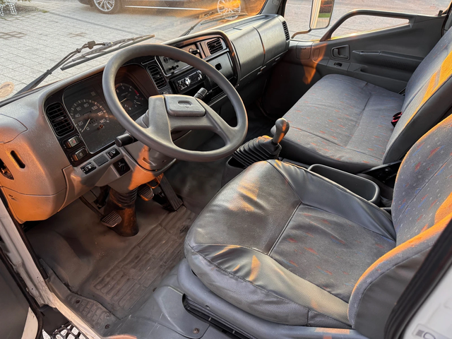 Mitsubishi Canter 2.8TDI до 3.5т. 4.27м. - автомобили, коли, обяви за нови и употребявани 13