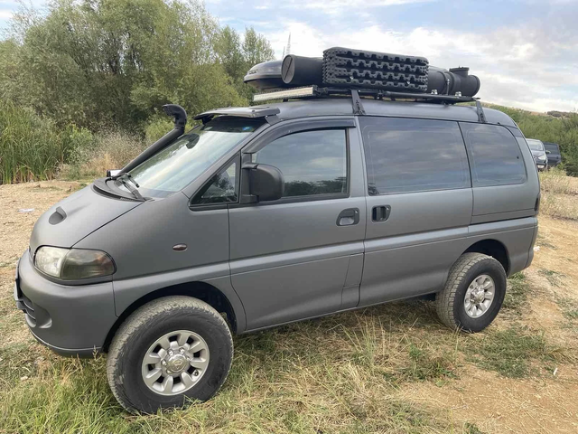Mitsubishi Delica 2.8 tdi 4X4 уникат - автомобили, коли, обяви за нови и употребявани 7