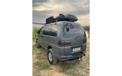 Mitsubishi Delica 2.8 tdi 4X4 уникат - автомобили, коли, обяви за нови и употребявани 8