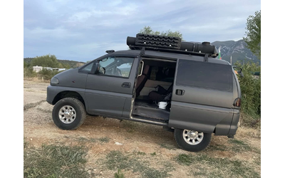 Mitsubishi Delica 2.8 tdi 4X4 уникат - автомобили, коли, обяви за нови и употребявани 9