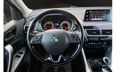 Mitsubishi Eclipse Cross 1.5T INTENSE - автомобили, коли, обяви за нови и употребявани 6