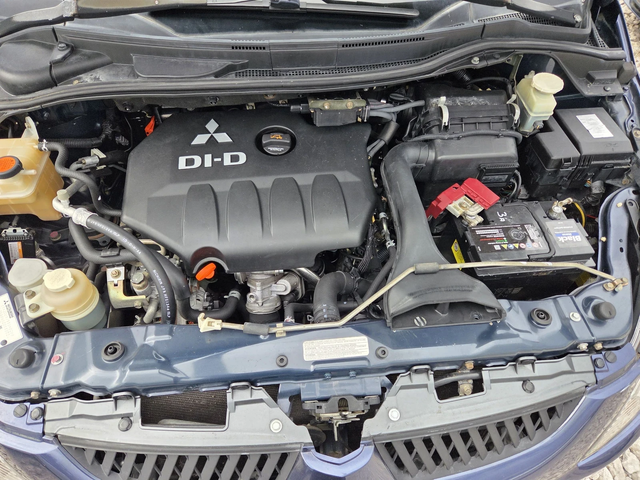 Mitsubishi Grandis 2.0tdi* Italy* - автомобили, коли, обяви за нови и употребявани 16