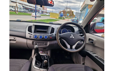 Mitsubishi L200 2.5 136 к.с.десен волан - автомобили, коли, обяви за нови и употребявани 7