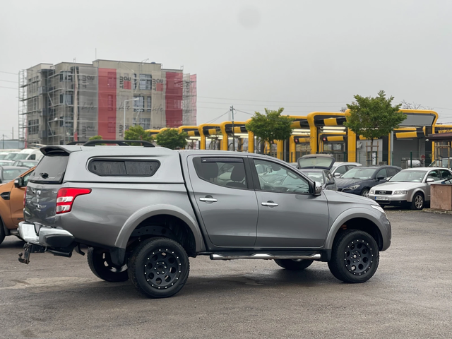 Mitsubishi L200 2.4Di-D 4x4 - автомобили, коли, обяви за нови и употребявани 5