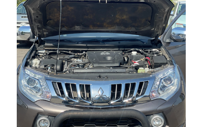 Mitsubishi L200 2.4Di-D Instyle 4x4 * 80 Jahre* - автомобили, коли, обяви за нови и употребявани 16