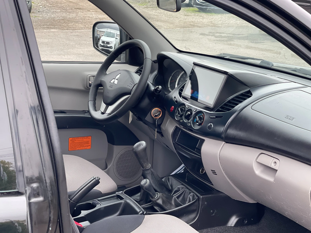 Mitsubishi L200 2.5Di-D 4x4 Facelift - автомобили, коли, обяви за нови и употребявани 8