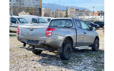 mitsubishi-l200 - 1