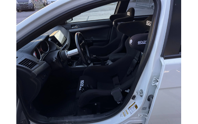 Mitsubishi Lancer Evolution X - автомобили, коли, обяви за нови и употребявани 13