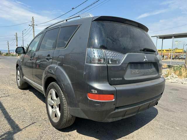 Mitsubishi Outlander 2, 000DID EURO4 - автомобили, коли, обяви за нови и употребявани 3