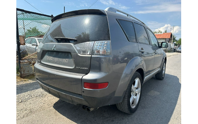 mitsubishi-outlander - 5