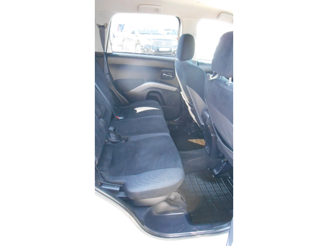 Mitsubishi Outlander 2.4i* 170* k.c* AVTOMAT* GAZ - автомобили, коли, обяви за нови и употребявани 11