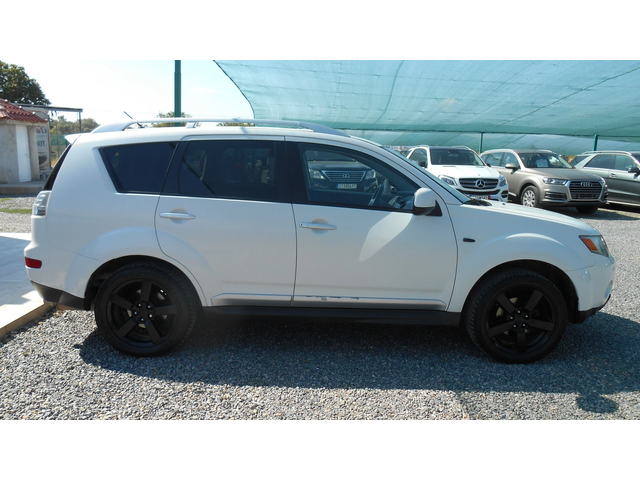Mitsubishi Outlander 2.4i* 170* k.c* AVTOMAT* GAZ - автомобили, коли, обяви за нови и употребявани 2