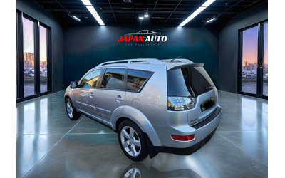 mitsubishi-outlander - 3