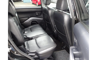 mitsubishi-outlander - 5