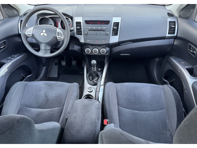 Mitsubishi Outlander 2,0DI-D 4x4,140k.c.,климатроник, мултивюолан, темпомат,борд. компютър, евро 4. - автомобили, коли, обяви за нови и употребявани 16