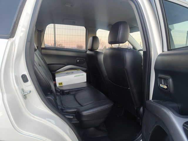 Mitsubishi Outlander 2.2 DID 156 7M - автомобили, коли, обяви за нови и употребявани 14