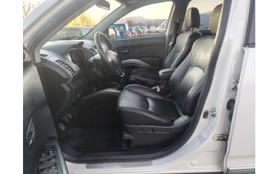 Mitsubishi Outlander 2.2 DID 156 7M - автомобили, коли, обяви за нови и употребявани 8
