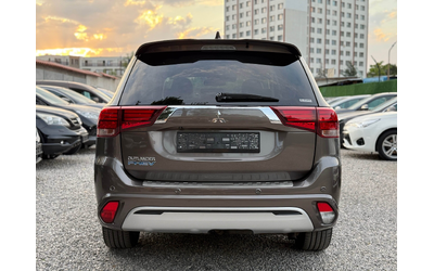 Mitsubishi Outlander 2.4PHEV 4WD Plug in Hybrid - автомобили, коли, обяви за нови и употребявани 6
