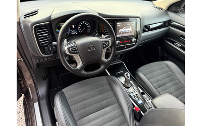 Mitsubishi Outlander 2.4PHEV 4WD Plug in Hybrid - автомобили, коли, обяви за нови и употребявани 9