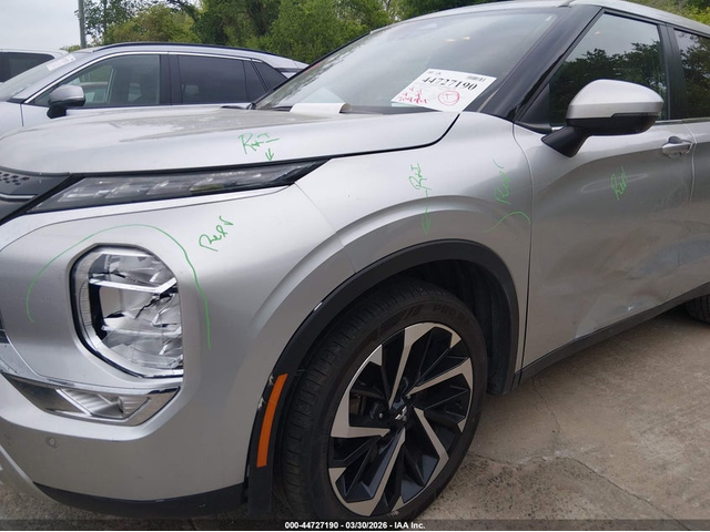 Mitsubishi Outlander 2.5L I-4 DI, DOHC, VVT, 181HP Front Wheel Drive - автомобили, коли, обяви за нови и употребявани 5