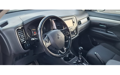 Mitsubishi Outlander 2.2 4x4 Led Камера Facelift  Бяла Перла 7места - автомобили, коли, обяви за нови и употребявани 14