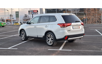 mitsubishi-outlander - 4