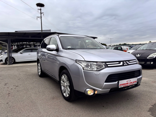 Mitsubishi Outlander - автомобили, коли, обяви за нови и употребявани 1
