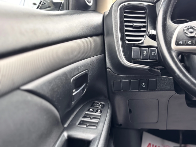 Mitsubishi Outlander - автомобили, коли, обяви за нови и употребявани 6