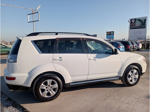 Mitsubishi Outlander 2.2, 156кс, 7 места, 4х4 - автомобили, коли, обяви за нови и употребявани 5