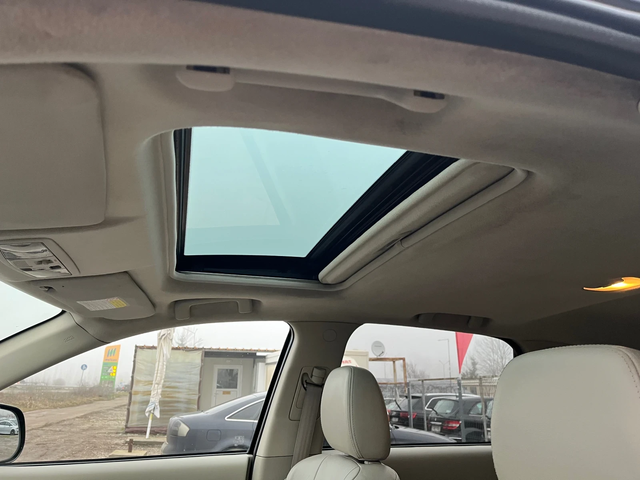 Mitsubishi Outlander 2.0TDI-4x4-6+ 1-ITALIA - автомобили, коли, обяви за нови и употребявани 15