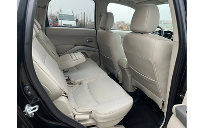 Mitsubishi Outlander 2.0TDI-4x4-6+ 1-ITALIA - автомобили, коли, обяви за нови и употребявани 6