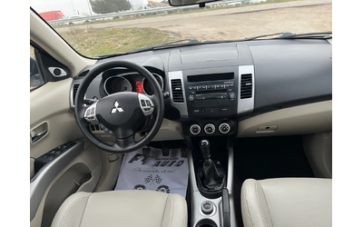 Mitsubishi Outlander 2.0TDI-4x4-6+ 1-ITALIA - автомобили, коли, обяви за нови и употребявани 8