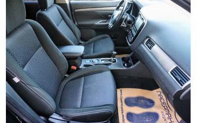 Mitsubishi Outlander 2.2 INSTYLE AWD AUTO - автомобили, коли, обяви за нови и употребявани 10