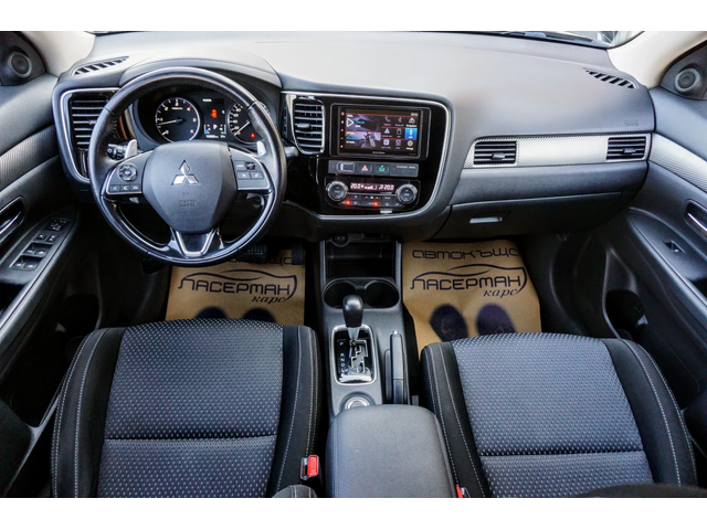 Mitsubishi Outlander 2.2 INSTYLE AWD AUTO - автомобили, коли, обяви за нови и употребявани 7