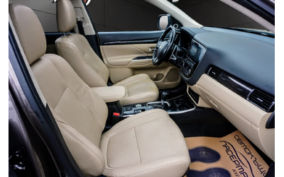 Mitsubishi Outlander 2.2D INSTYLE PLUS AWD - автомобили, коли, обяви за нови и употребявани 11