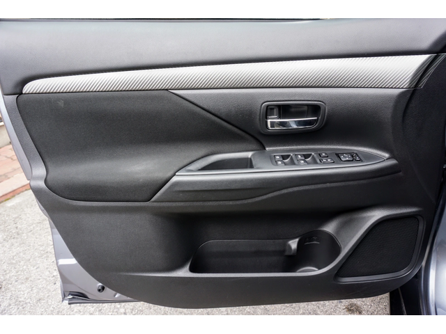 Mitsubishi Outlander 2.2DI-D CLEARTEC INSTYLE 4WD - автомобили, коли, обяви за нови и употребявани 4