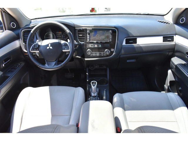 Mitsubishi Outlander 2.0i* PHEV* FULL* WHITE-PEARL* ROCKFORD - автомобили, коли, обяви за нови и употребявани 14