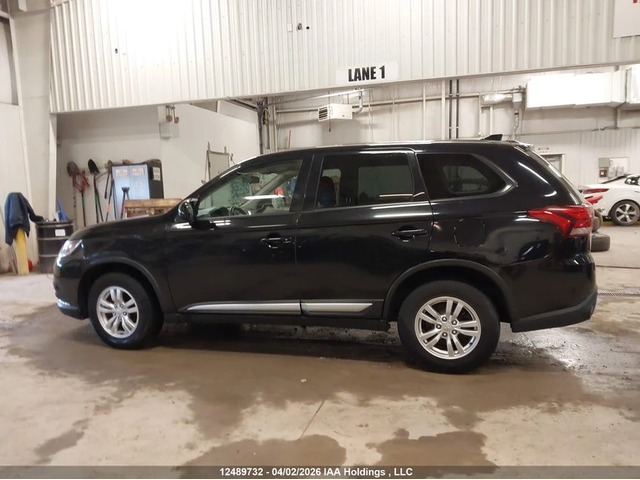 Mitsubishi Outlander 2.4 L * AWD* Buy now - автомобили, коли, обяви за нови и употребявани 6