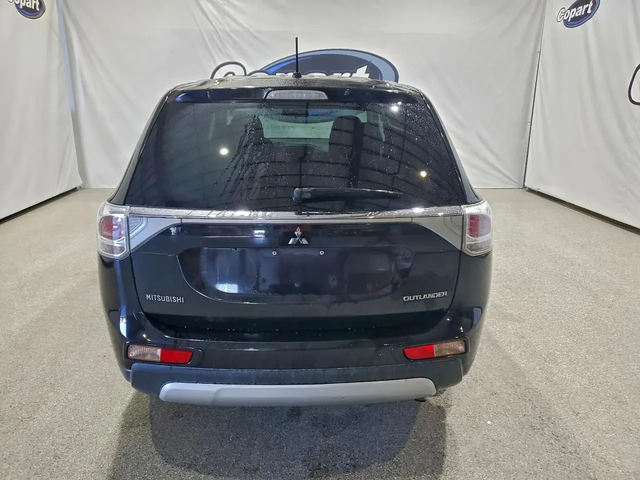 Mitsubishi Outlander - автомобили, коли, обяви за нови и употребявани 5