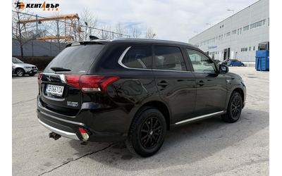 mitsubishi-outlander-4h4-hybrid-garantsiya-ot-kentavar - 3