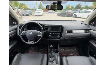 Mitsubishi Outlander 2.2D-150КС.-7МЕСТНА-4Х4-NAVI-АВТОМАТ - автомобили, коли, обяви за нови и употребявани 8