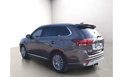 Mitsubishi Outlander * ПАНО* KEYLESS* Camera* ПОДГРЕВ* - автомобили, коли, обяви за нови и употребявани 6